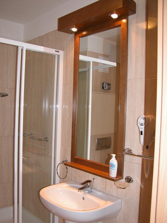 Apartman Golf Lux Бюк Номер фото