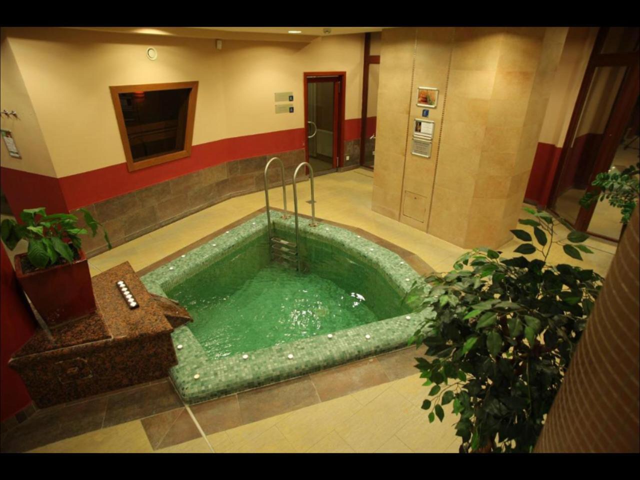 Apartman Golf Lux Бюк Экстерьер фото